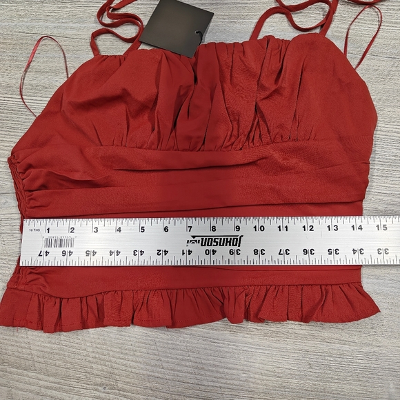 Le Lis Collection Crop Self-Tie Strap Sleeveless Shirt Ruched Medium - Picture 7 of 9